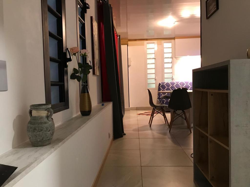 Nicole Residence Avec Piscine Chauffee & Jacuzzi Saint-André Dış mekan fotoğraf